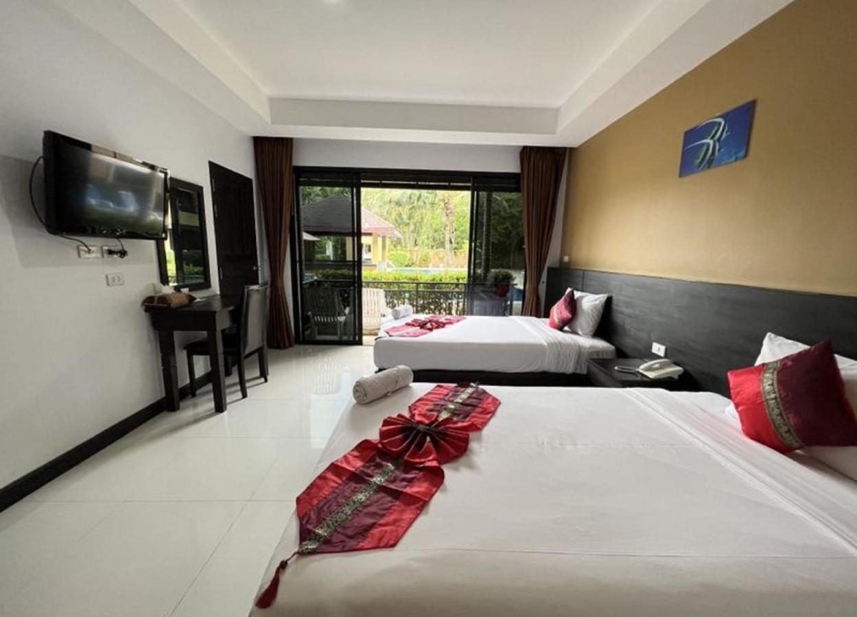 Naiyang Beach Hotel Sha Plus Phuket Exterior foto